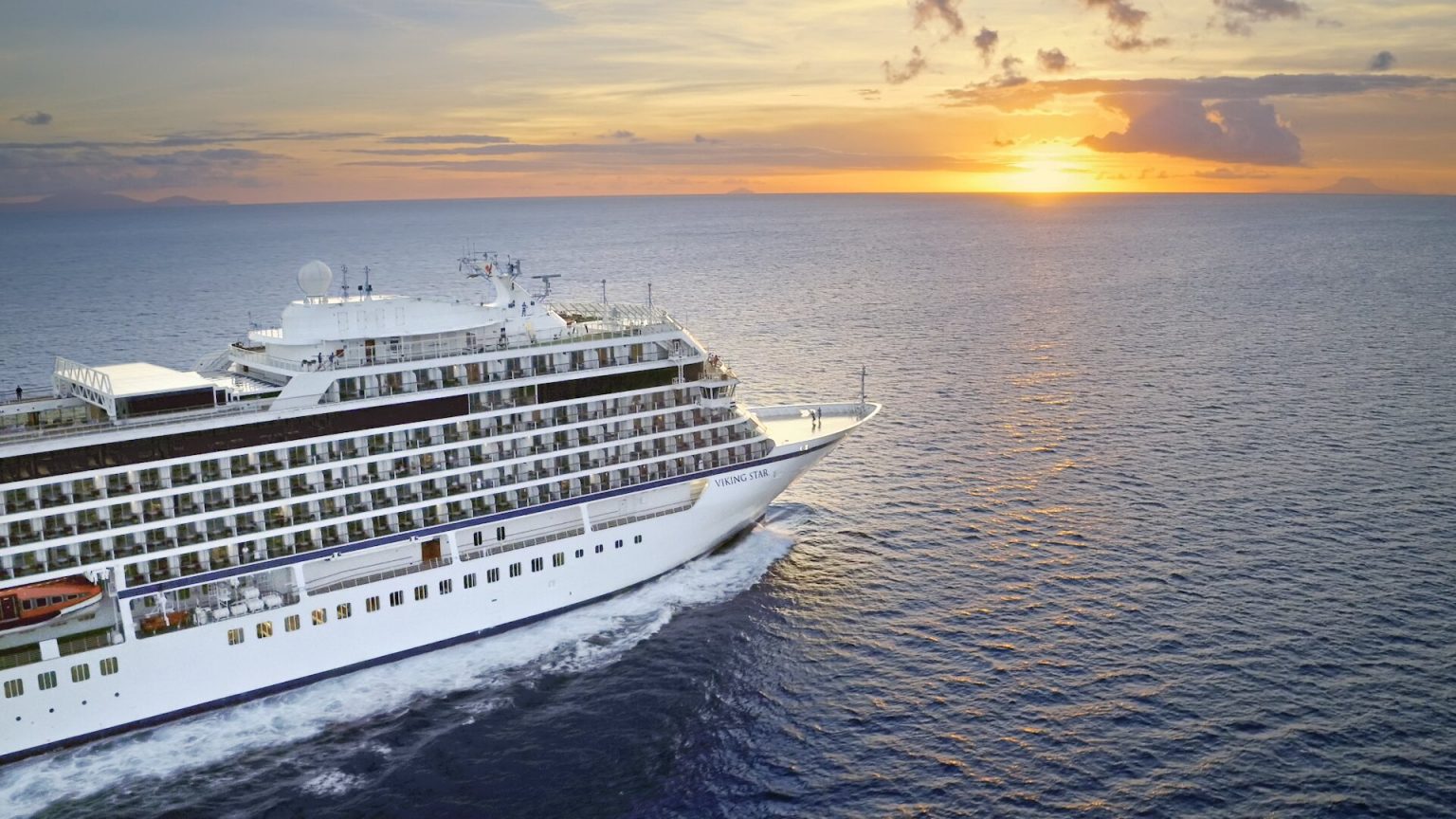 Cruise Wrap Silversea's new podcast, Crystal celebrates 30 years